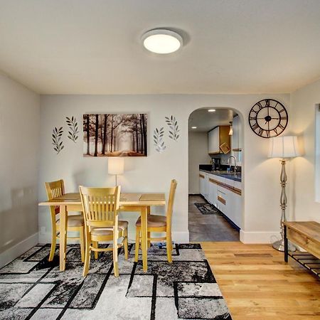 Little Blue Bungalow On Boise'S Bench, Pet Friendly, Fully Fenced Yard With Doggie Door! 2 Miles From Bsu, 5 Minutes From Downtown Boise, Desk And Workstation For Remote Workers, 2 Tv'S Large Walk-In Closet, Good For Mid-Term Stays Экстерьер фото