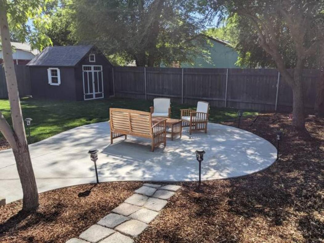 Little Blue Bungalow On Boise'S Bench, Pet Friendly, Fully Fenced Yard With Doggie Door! 2 Miles From Bsu, 5 Minutes From Downtown Boise, Desk And Workstation For Remote Workers, 2 Tv'S Large Walk-In Closet, Good For Mid-Term Stays Экстерьер фото