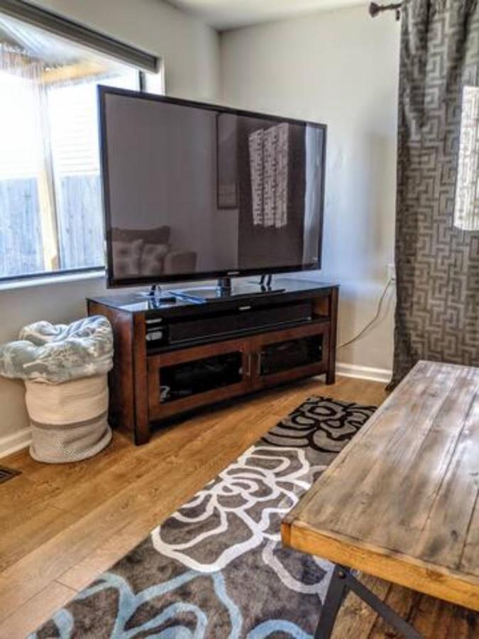 Little Blue Bungalow On Boise'S Bench, Pet Friendly, Fully Fenced Yard With Doggie Door! 2 Miles From Bsu, 5 Minutes From Downtown Boise, Desk And Workstation For Remote Workers, 2 Tv'S Large Walk-In Closet, Good For Mid-Term Stays Экстерьер фото