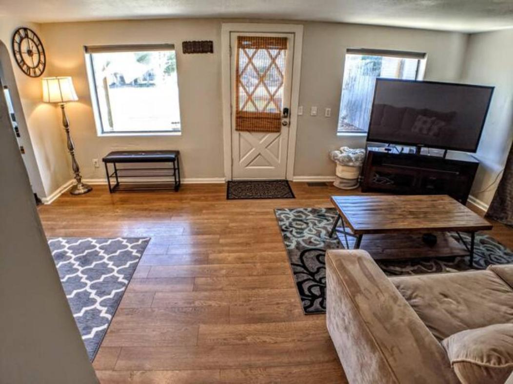 Little Blue Bungalow On Boise'S Bench, Pet Friendly, Fully Fenced Yard With Doggie Door! 2 Miles From Bsu, 5 Minutes From Downtown Boise, Desk And Workstation For Remote Workers, 2 Tv'S Large Walk-In Closet, Good For Mid-Term Stays Экстерьер фото