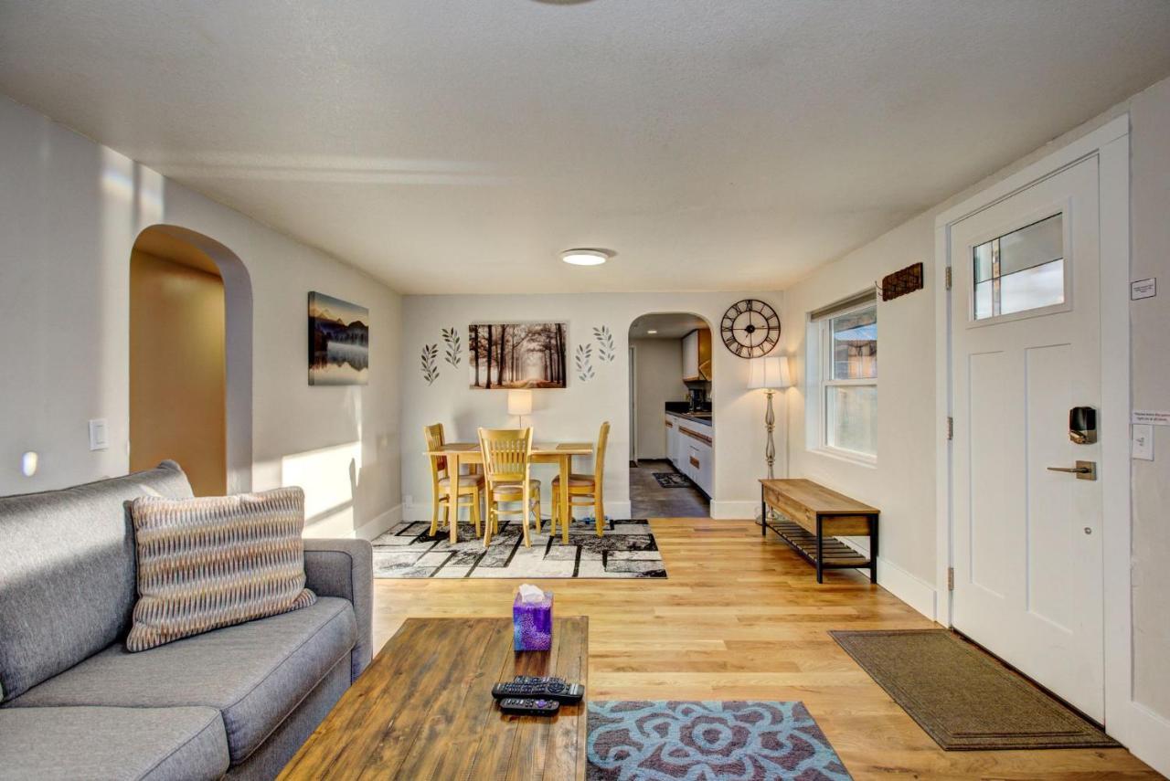 Little Blue Bungalow On Boise'S Bench, Pet Friendly, Fully Fenced Yard With Doggie Door! 2 Miles From Bsu, 5 Minutes From Downtown Boise, Desk And Workstation For Remote Workers, 2 Tv'S Large Walk-In Closet, Good For Mid-Term Stays Экстерьер фото