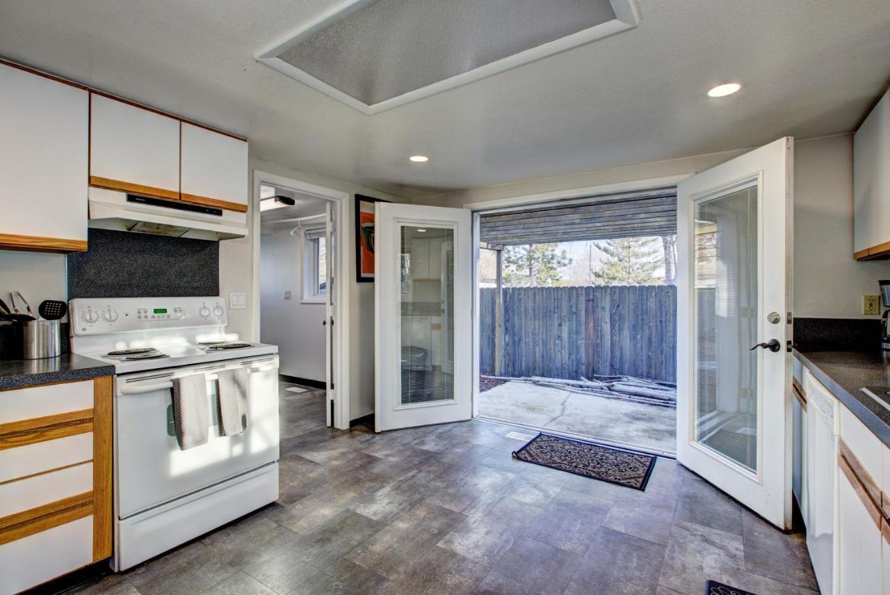 Little Blue Bungalow On Boise'S Bench, Pet Friendly, Fully Fenced Yard With Doggie Door! 2 Miles From Bsu, 5 Minutes From Downtown Boise, Desk And Workstation For Remote Workers, 2 Tv'S Large Walk-In Closet, Good For Mid-Term Stays Экстерьер фото