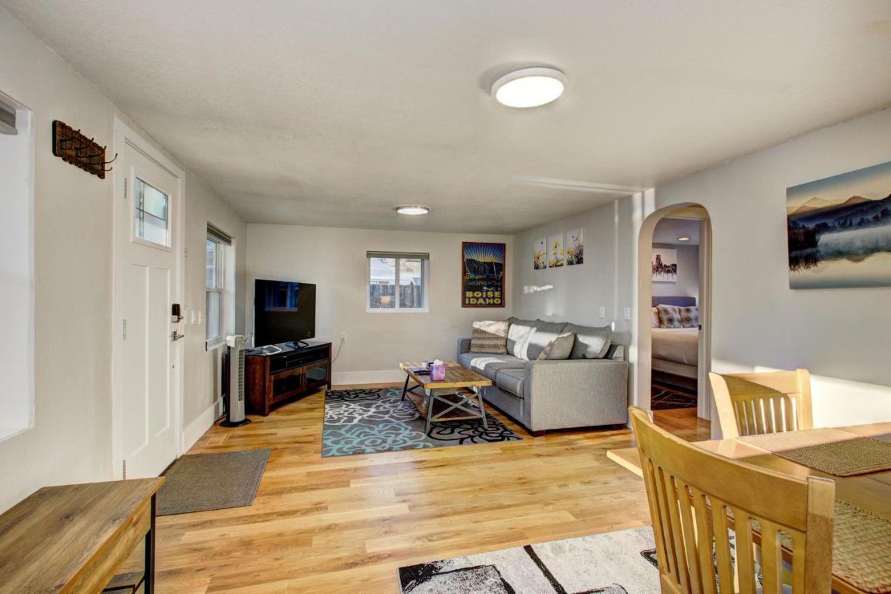 Little Blue Bungalow On Boise'S Bench, Pet Friendly, Fully Fenced Yard With Doggie Door! 2 Miles From Bsu, 5 Minutes From Downtown Boise, Desk And Workstation For Remote Workers, 2 Tv'S Large Walk-In Closet, Good For Mid-Term Stays Экстерьер фото