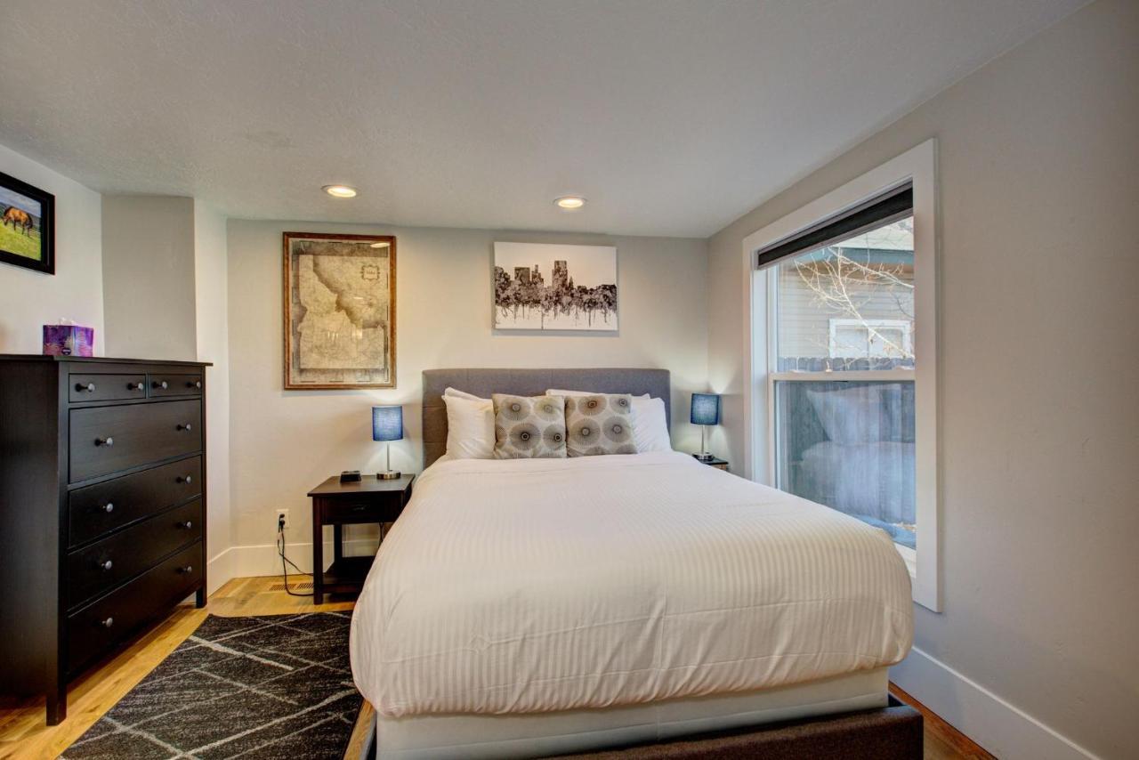 Little Blue Bungalow On Boise'S Bench, Pet Friendly, Fully Fenced Yard With Doggie Door! 2 Miles From Bsu, 5 Minutes From Downtown Boise, Desk And Workstation For Remote Workers, 2 Tv'S Large Walk-In Closet, Good For Mid-Term Stays Экстерьер фото