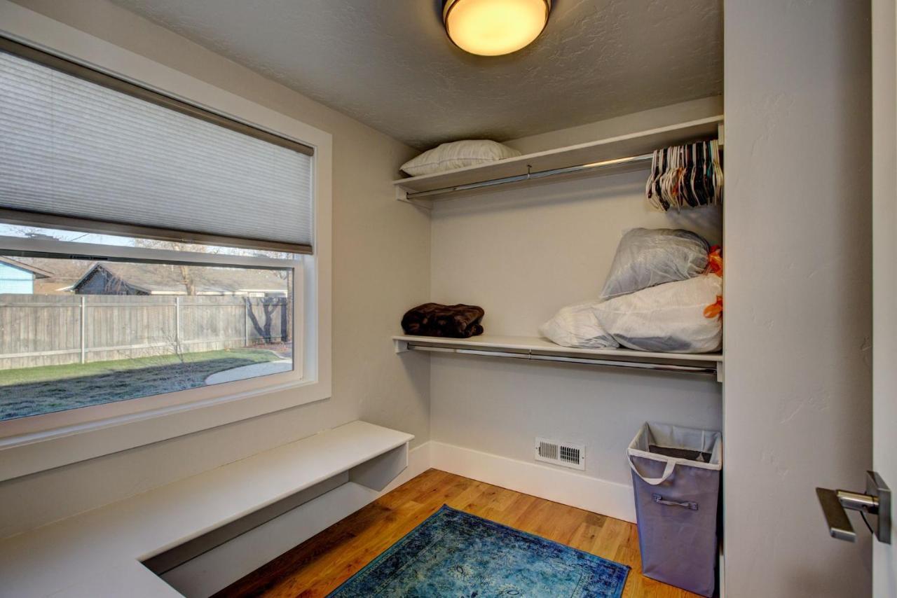 Little Blue Bungalow On Boise'S Bench, Pet Friendly, Fully Fenced Yard With Doggie Door! 2 Miles From Bsu, 5 Minutes From Downtown Boise, Desk And Workstation For Remote Workers, 2 Tv'S Large Walk-In Closet, Good For Mid-Term Stays Экстерьер фото